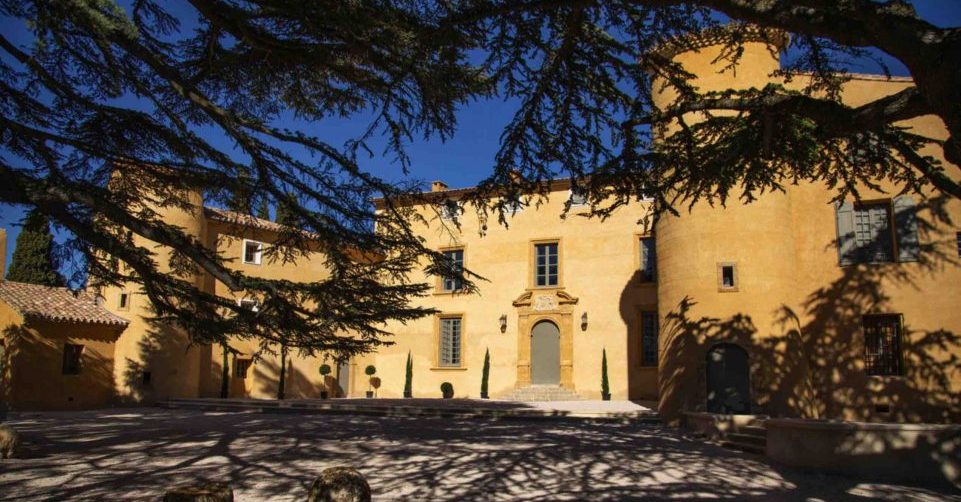 Chateau du Seuil Chapelle du Seuil Coteaux d'Aix en Provence